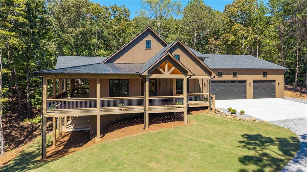 762 Town Creek Rd., Talking Rock, GA 30175