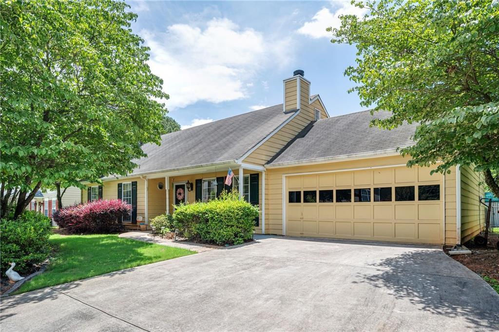 4015 Paloverde Dr., Kennesaw, GA 30144