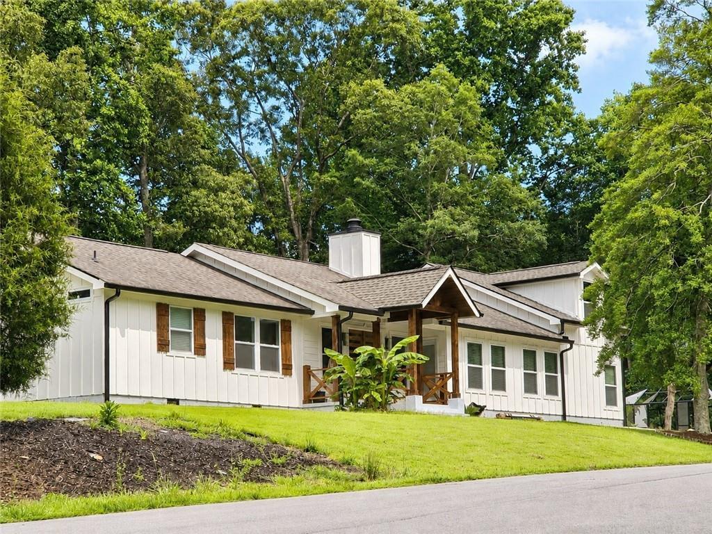 2820 Lullwater Dr., Gainesville, GA 30506