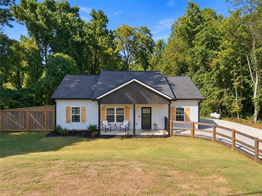 372 Mcgarity Rd., Temple, GA 30179