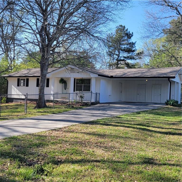 118 Meadows Ct., Hiram, GA 30141
