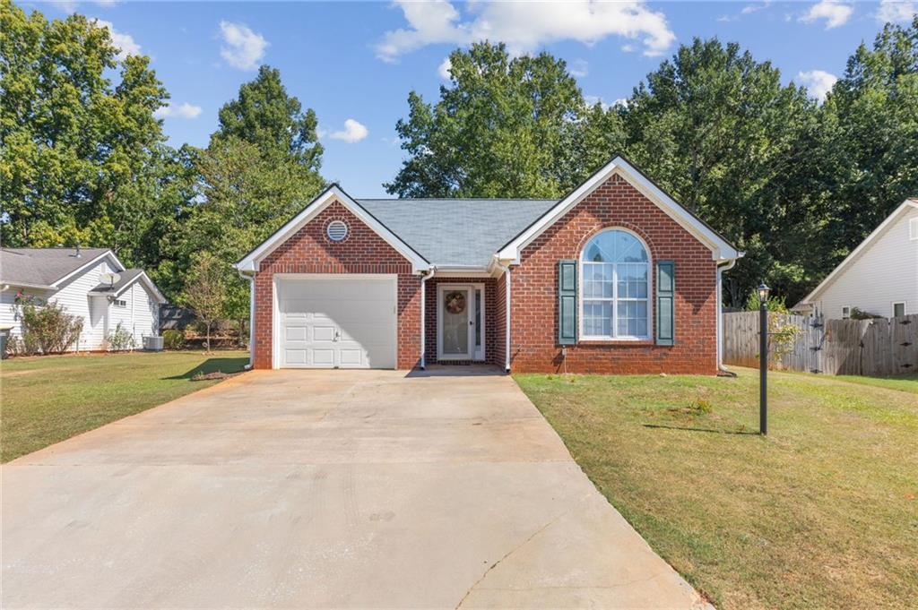 11 Santa Rosa Way, Newnan, GA 30265
