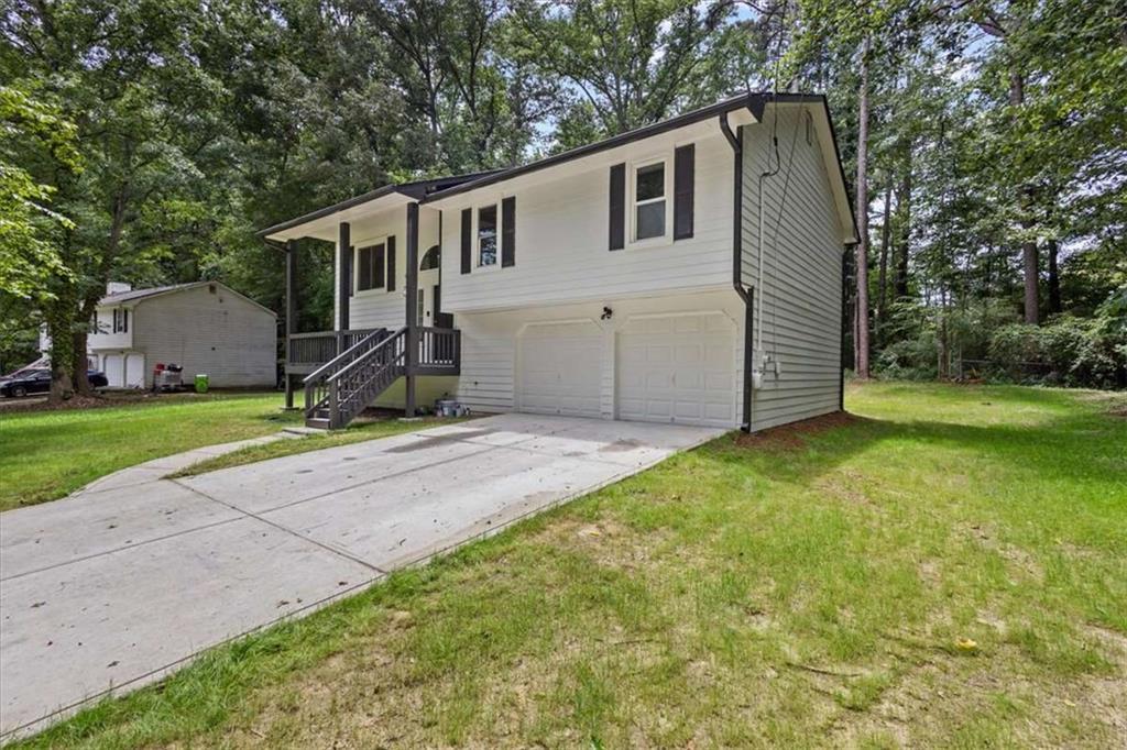 2152 Cedar Creek Ln., Lithia Springs, GA 30122