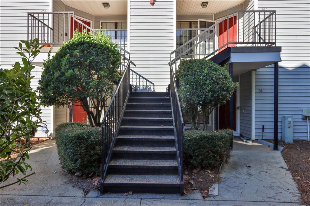 765 Windchase Ln., Stone Mountain, GA 30083