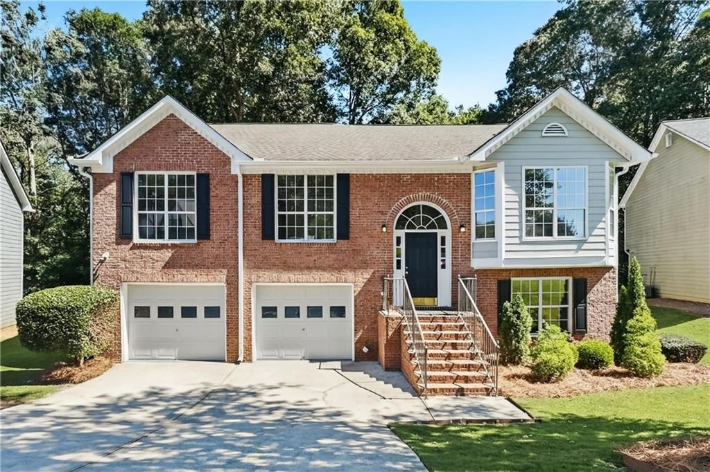 390 Oak Vista Ct., Lawrenceville, GA 30044