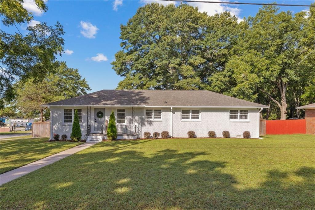 132 Clifford St., Loganville, GA 30052