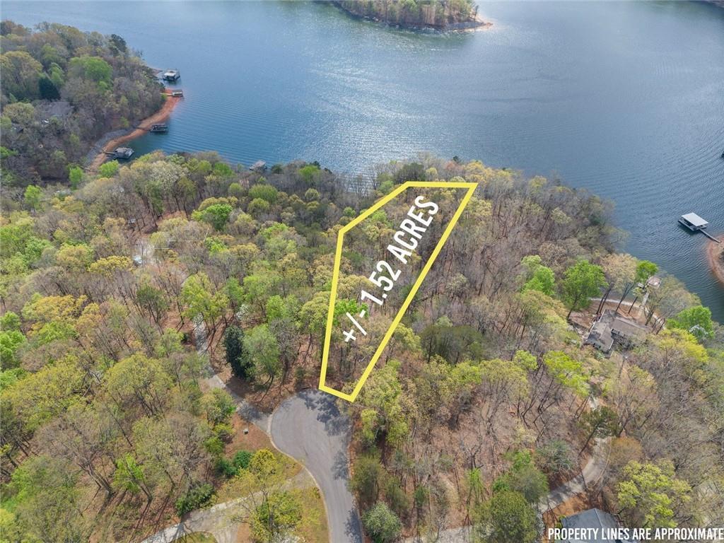 2528 Thompson Ovlk, Gainesville, GA 30506