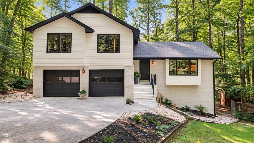 482 Willowbrook Dr., Smyrna, GA 30082