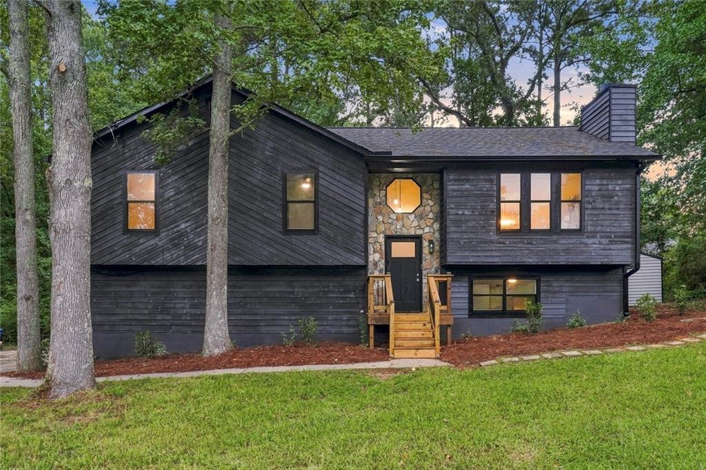 6311 Stoney Ct., Austell, GA 30168