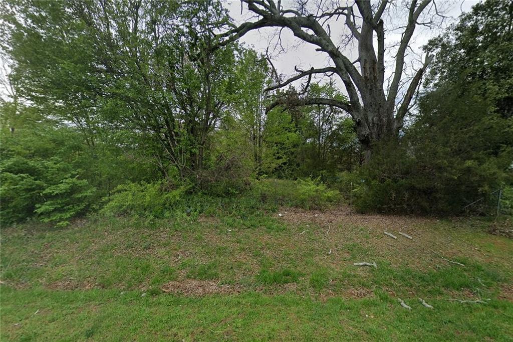 6209 Heardsville Rd., Cumming, GA 30028