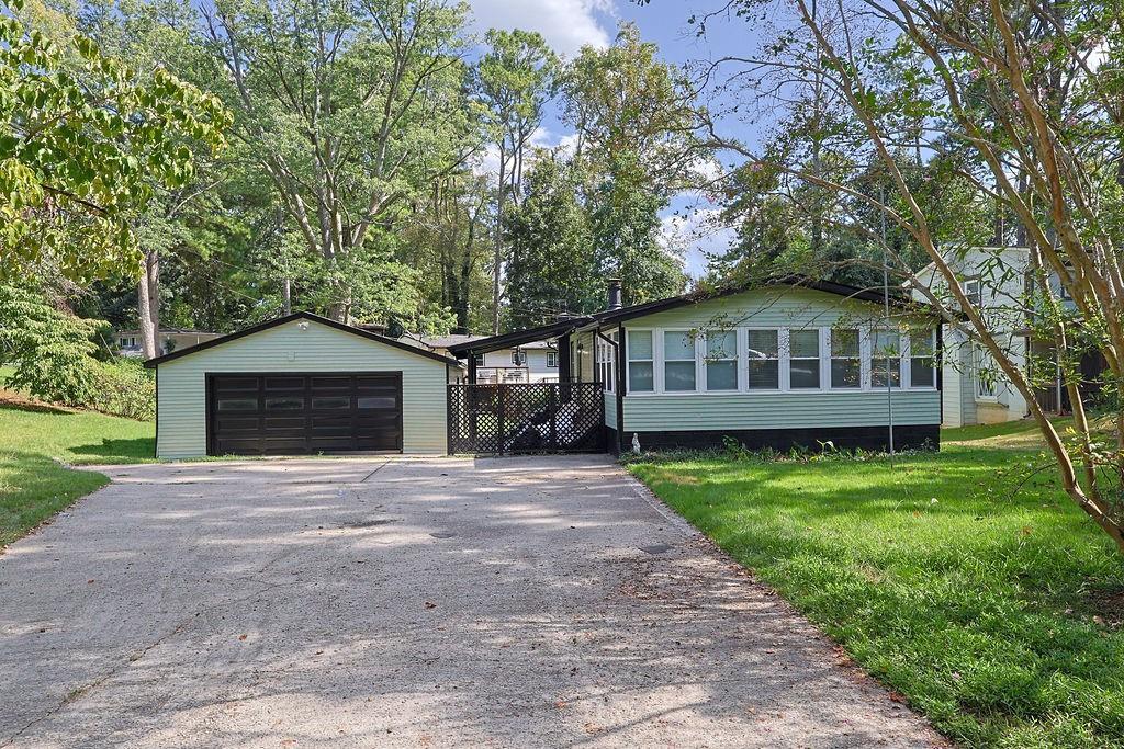 3029 Flamingo Dr., Decatur, GA 30033