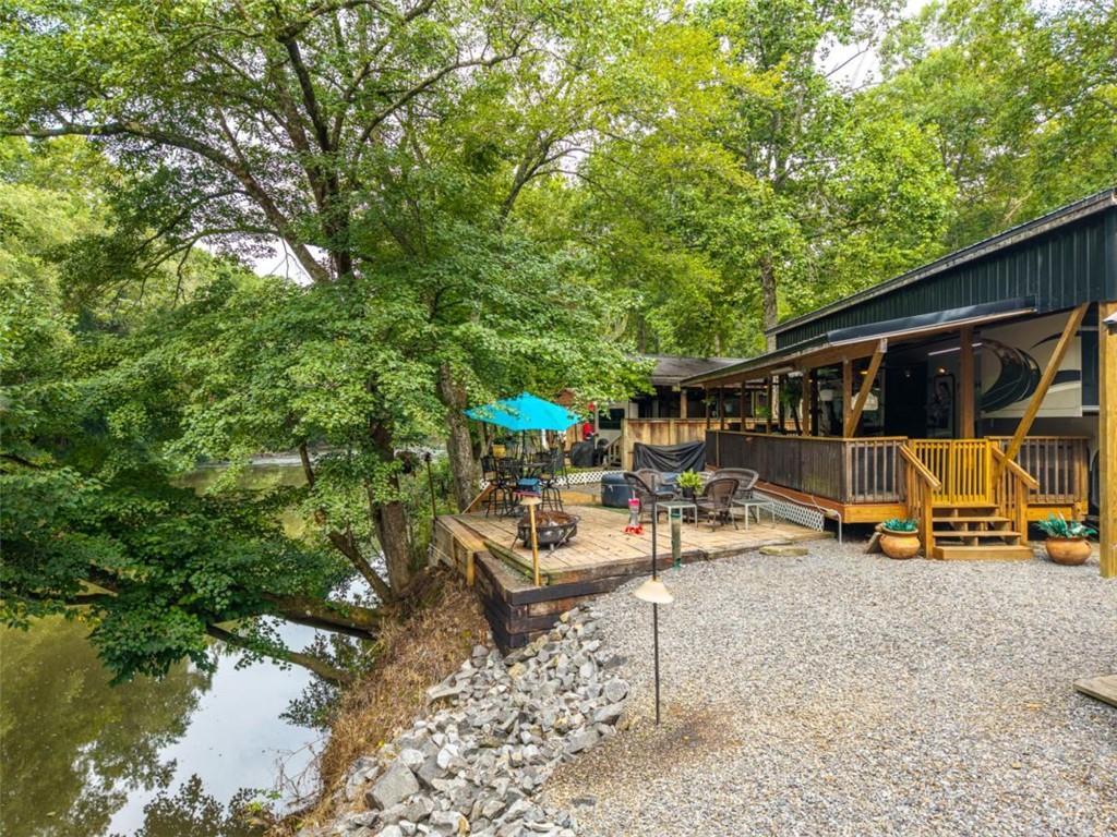 65 1st St., Ellijay, GA 30540