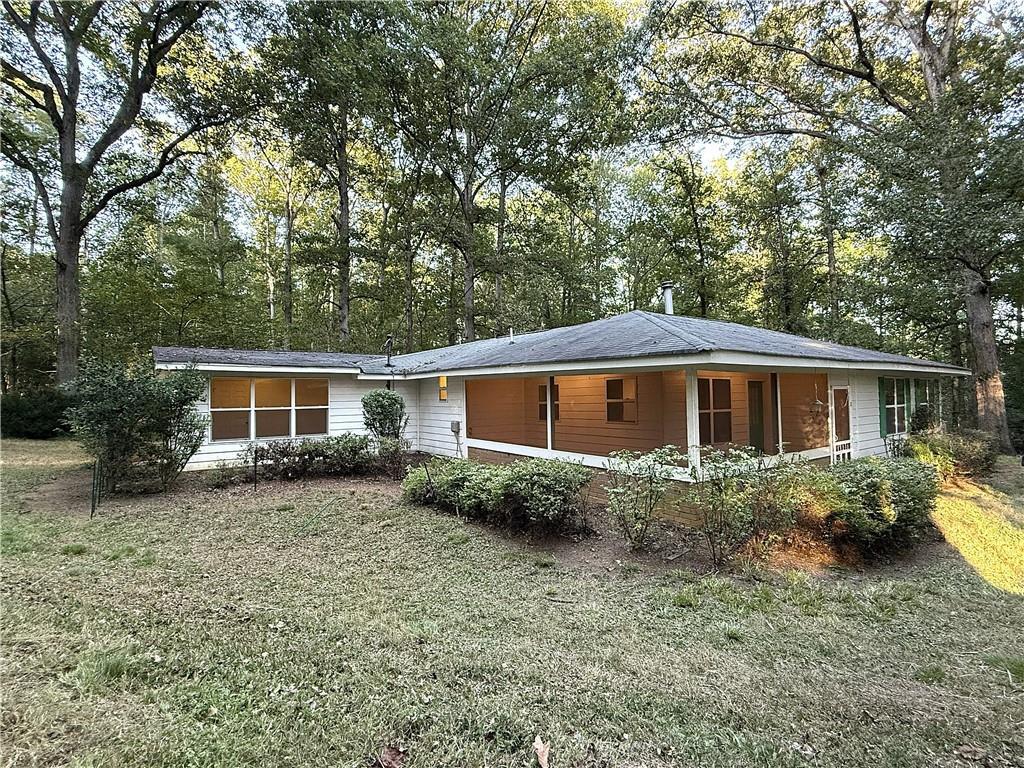 3055 Longstreet Rd., Milton, GA 30004
