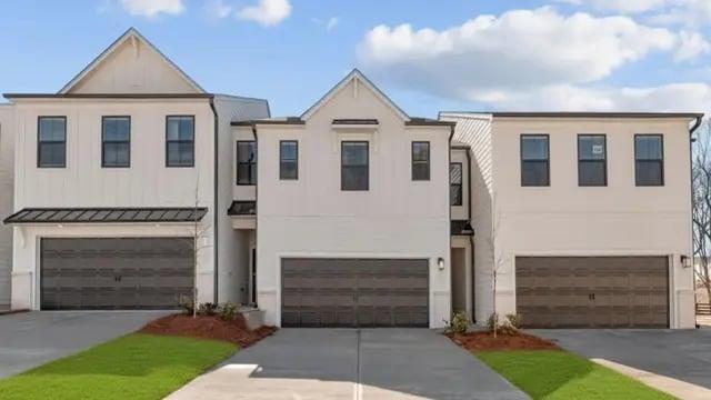 7266 Sherwood Square Dr. #15, Flowery Branch, GA 30542