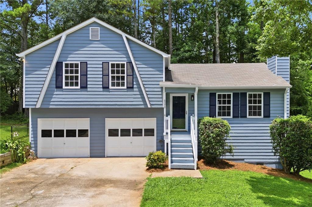 6370 Holborne Ln., Douglasville, GA 30134