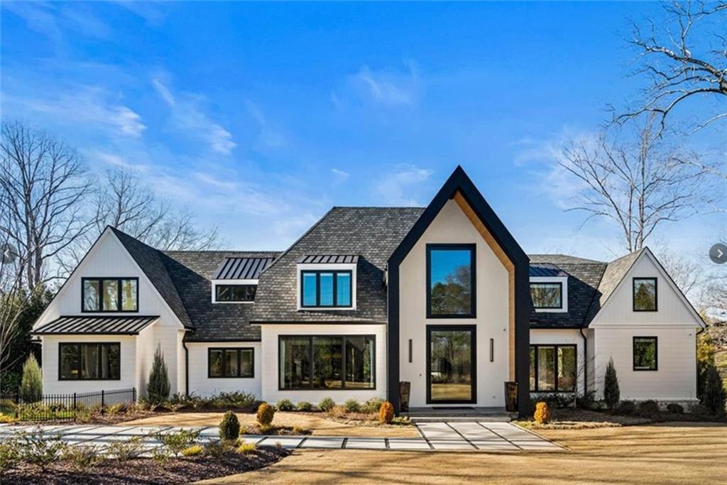 660 Atlanta Country Club Dr., Marietta, GA 30067