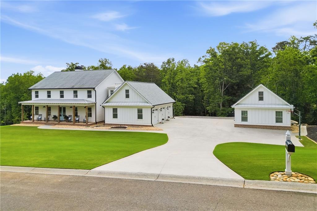 180 Laurel Ridge Ln., Ball Ground, GA 30107