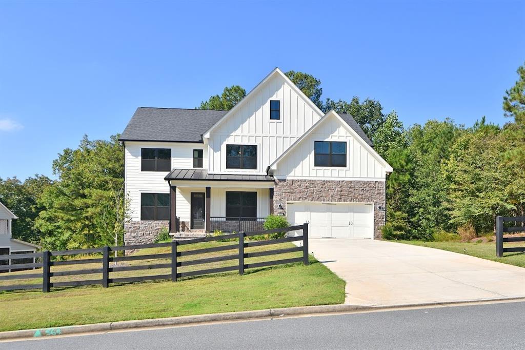 93 Riverwalk Manor Dr., Dallas, GA 30132