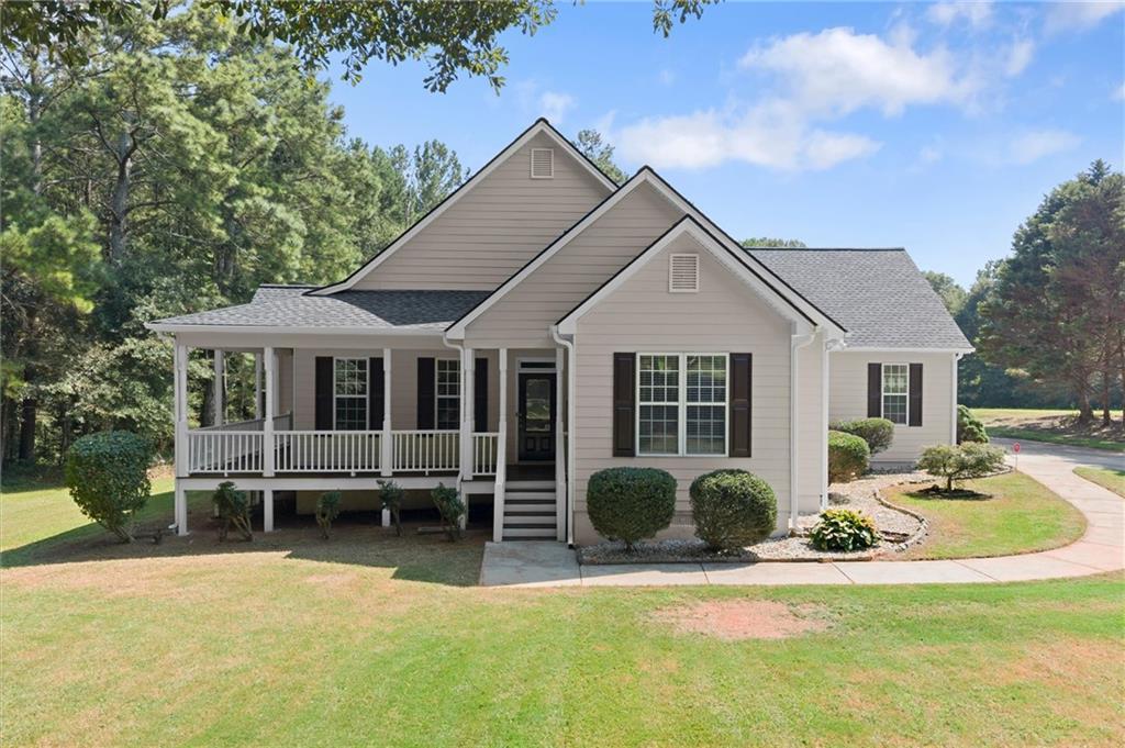 125 Kevins Dr., Hampton, GA 30228
