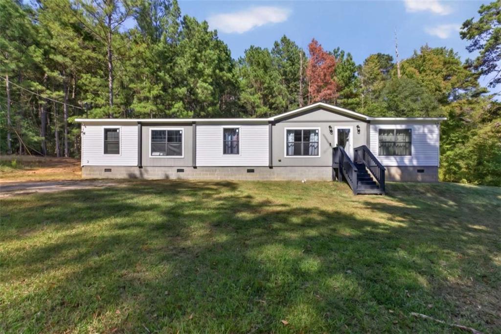 86 Shadow Lake Rd., Carrollton, GA 30116
