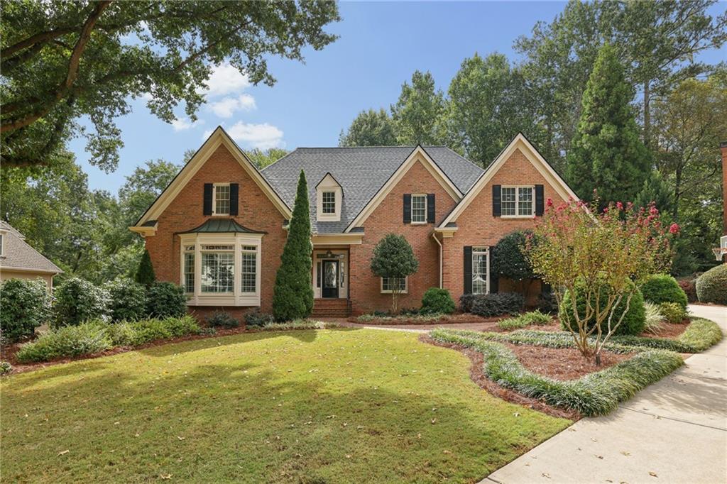 2237 Old Brooke Ln., Dunwoody, GA 30338