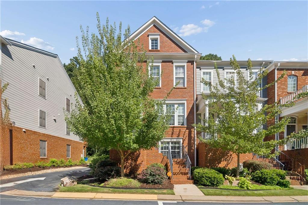 2253 Limehurst Dr., Atlanta, GA 30319