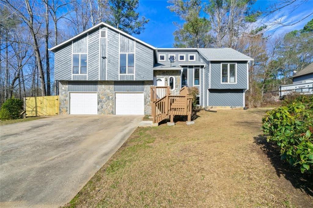 2673 Deerfield Cir., Marietta, GA 30064