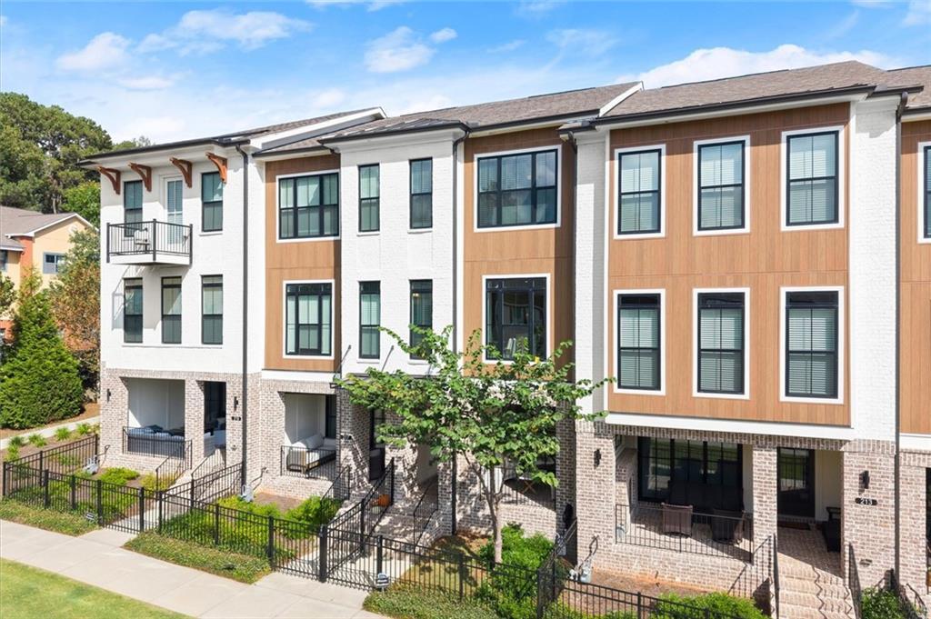 215 Downing Dr., Alpharetta, GA 30022