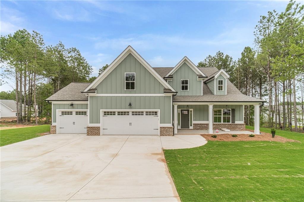 257 Pinewood Dr., Covington, GA 30014