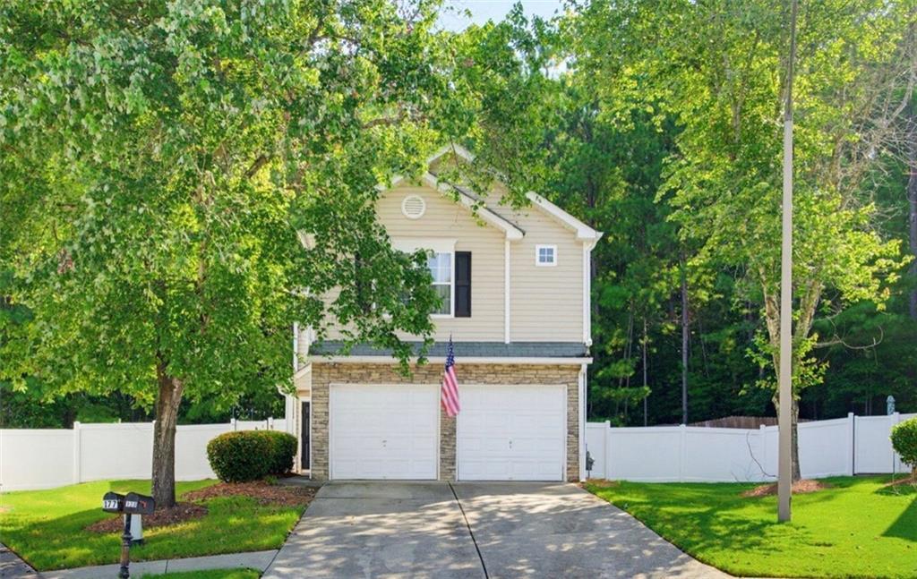 179 Oak Grove Pl., Acworth, GA 30102