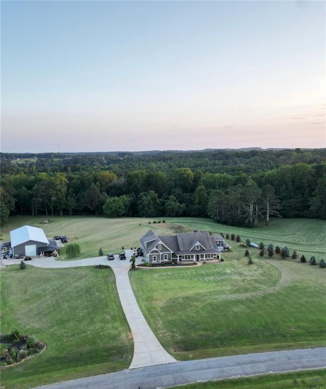245 Blackwelder Rd., Roopville, GA 30170