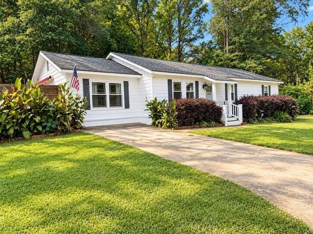 1410 Al Roberts Rd., Senoia, GA 30276