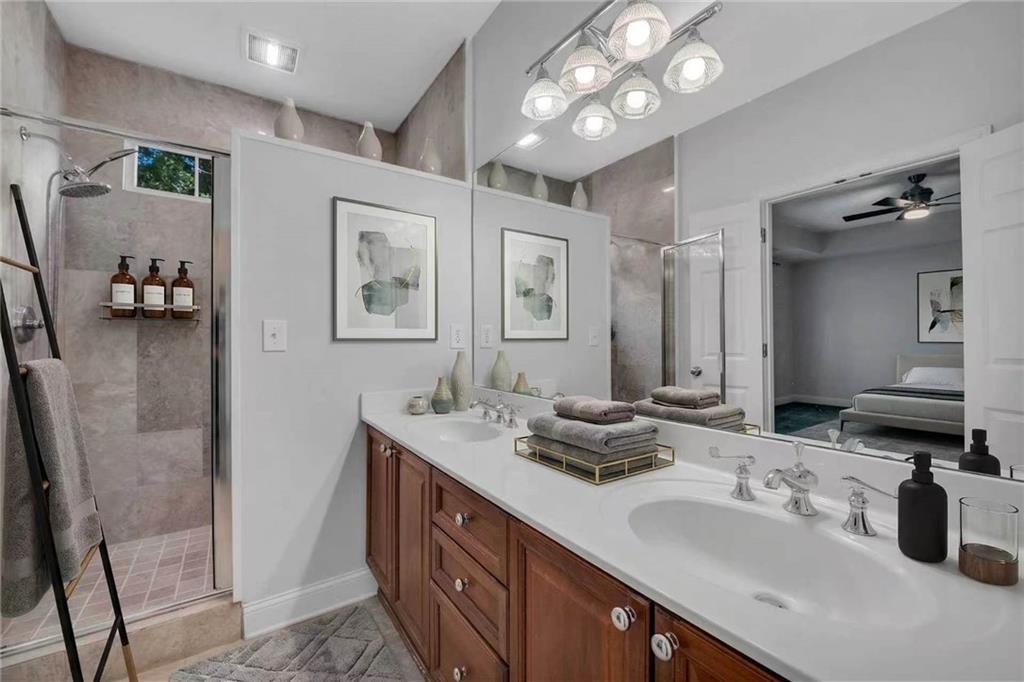 1735 Peachtree St., Atlanta, GA 30309