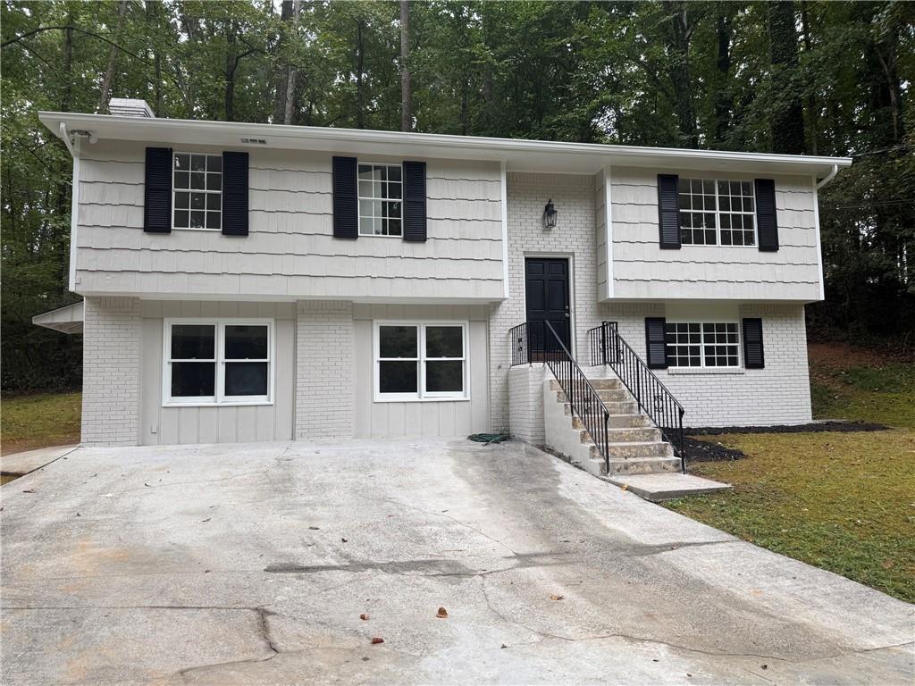 5959 Simone Dr., Stone Mountain, GA 30087
