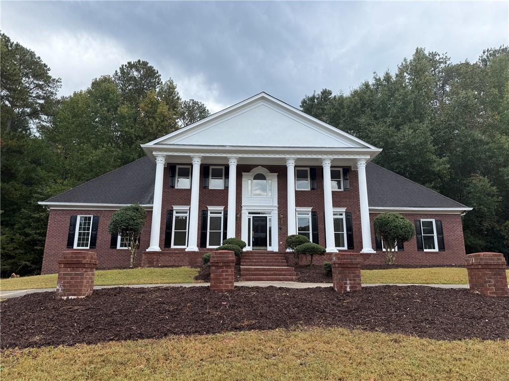 110 Emerald Lake Dr., Fayetteville, GA 30215