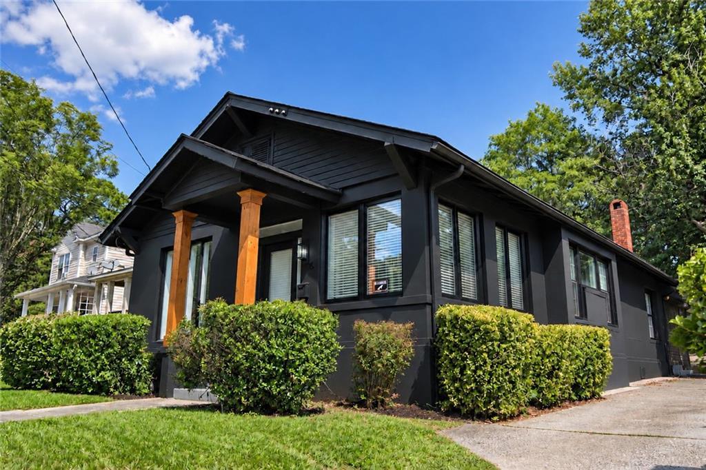 1082 Metropolitan Pkwy., Atlanta, GA 30310