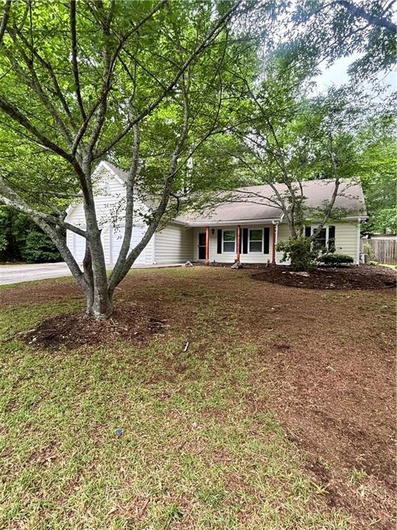 1135 Burning Bush Dr., Loganville, GA 30052