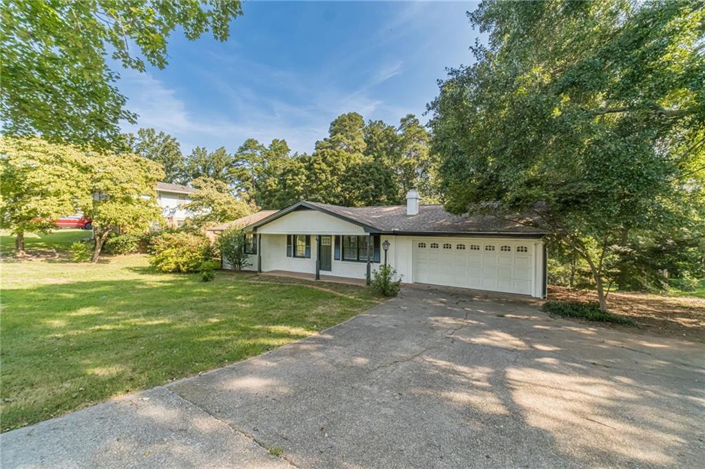 3137 Esther Dr., Gainesville, GA 30504