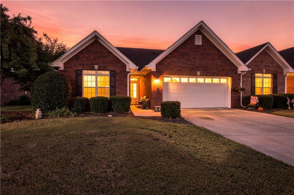 131 Regency Row, Calhoun, GA 30701