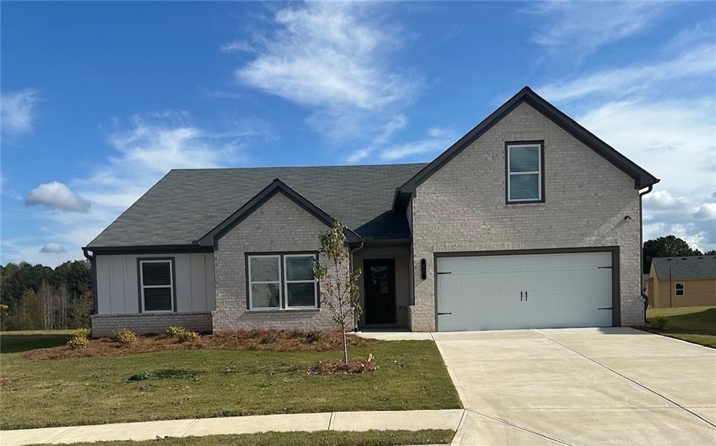645 Rodeo Dr., Auburn, GA 30011
