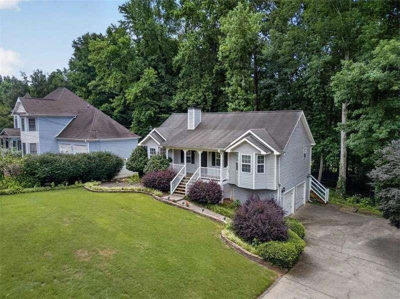 72 Victorian Cir., Dallas, GA 30157