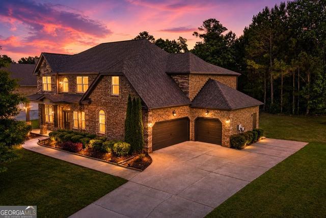 2589 Lake Erma Dr., Hampton, GA 30228