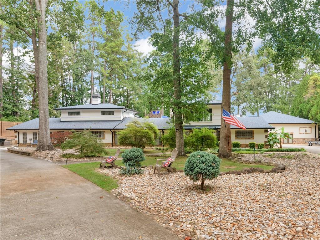 2440 Emerald Dr., Jonesboro, GA 30236
