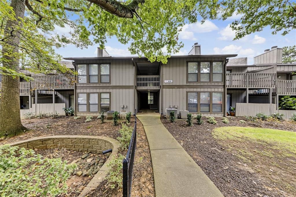 217 Smokerise Cir., Marietta, GA 30067