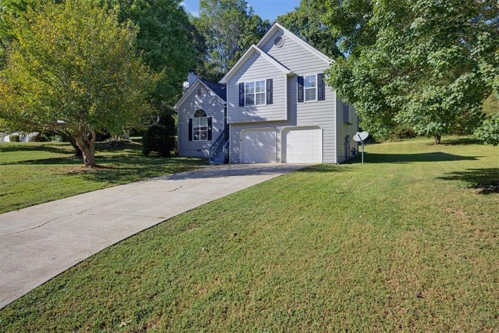 2340 Hollie Ln., Cumming, GA 30040