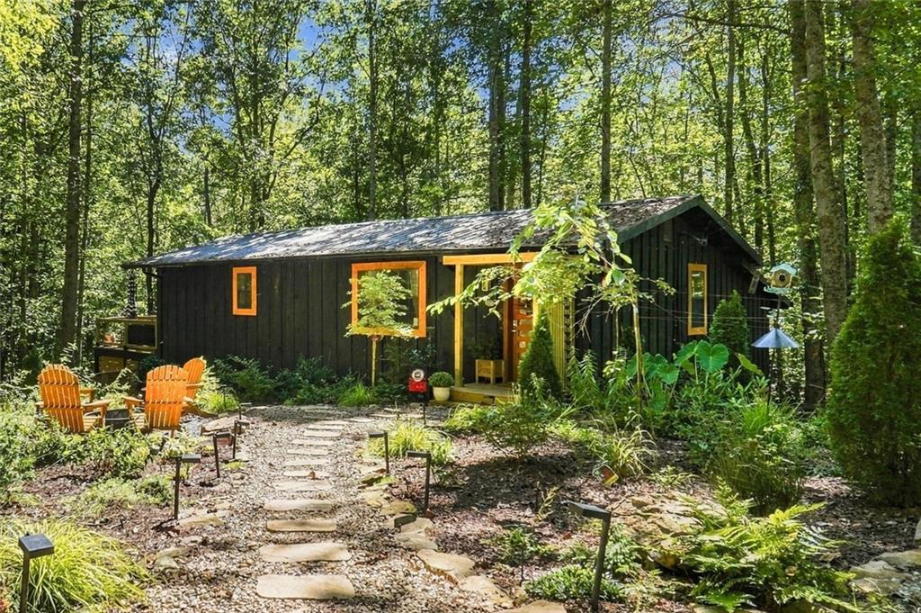 299 Yellow Bluff Rd., Dahlonega, GA 30533