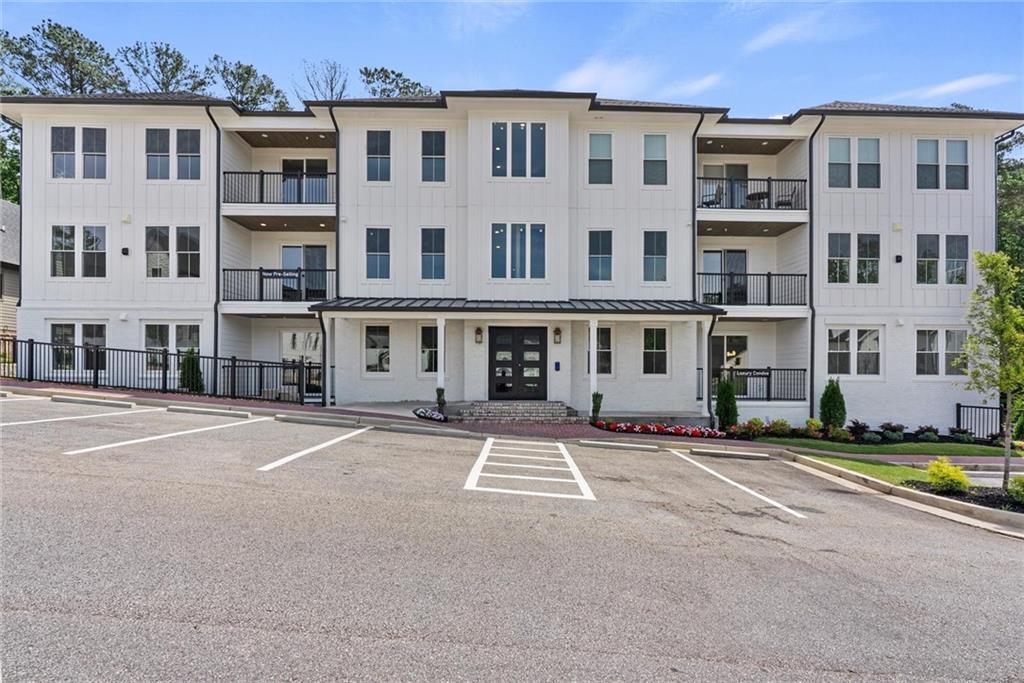 1050 Blair Ln. #101, Peachtree City, GA 30269
