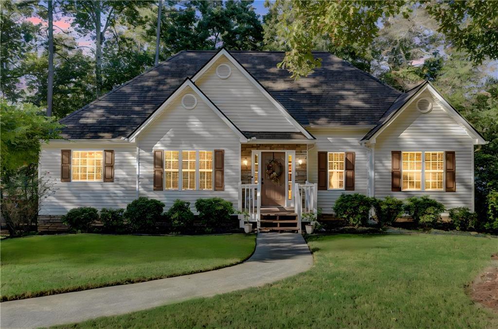 301 Calusa Pl., Ball Ground, GA 30107