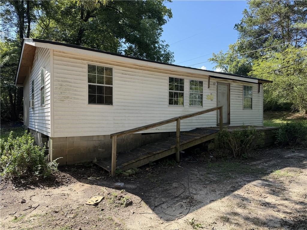 191 Merritt Cir., Dallas, GA 30132