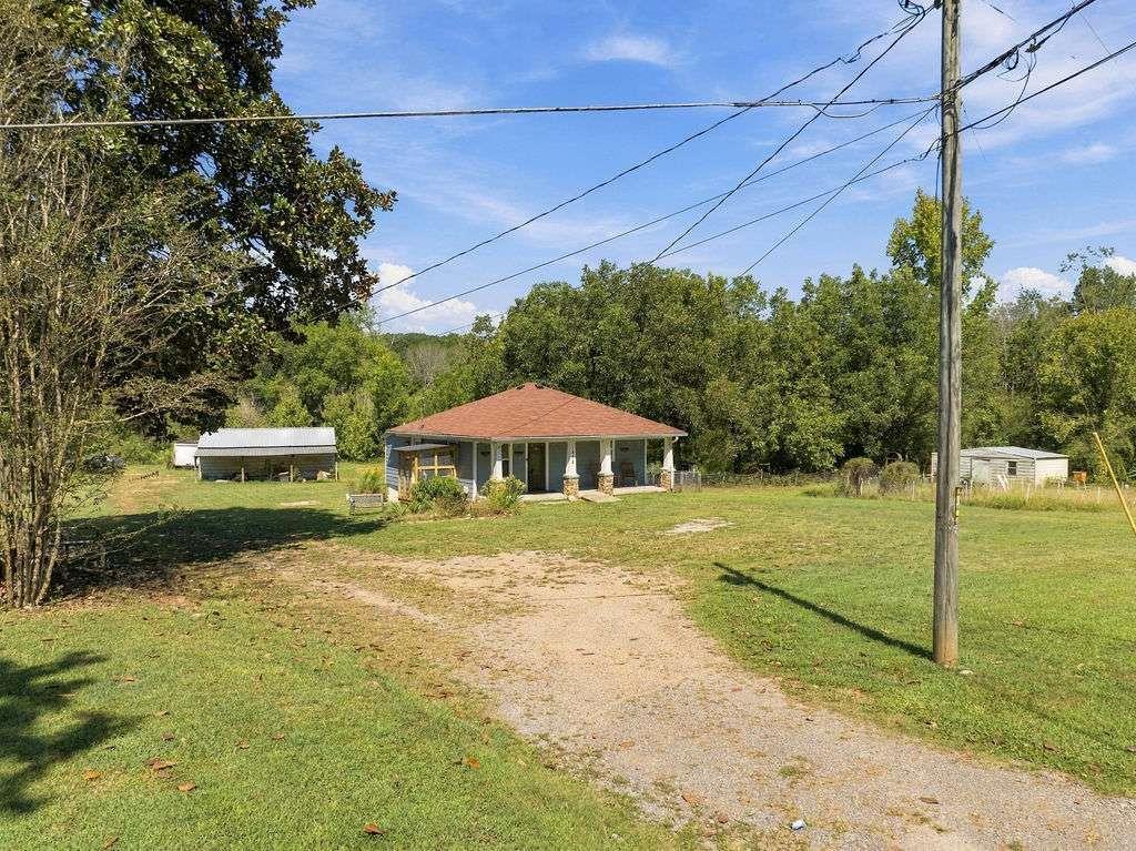 1458 Old Cedartown Rd., Lindale, GA 30147